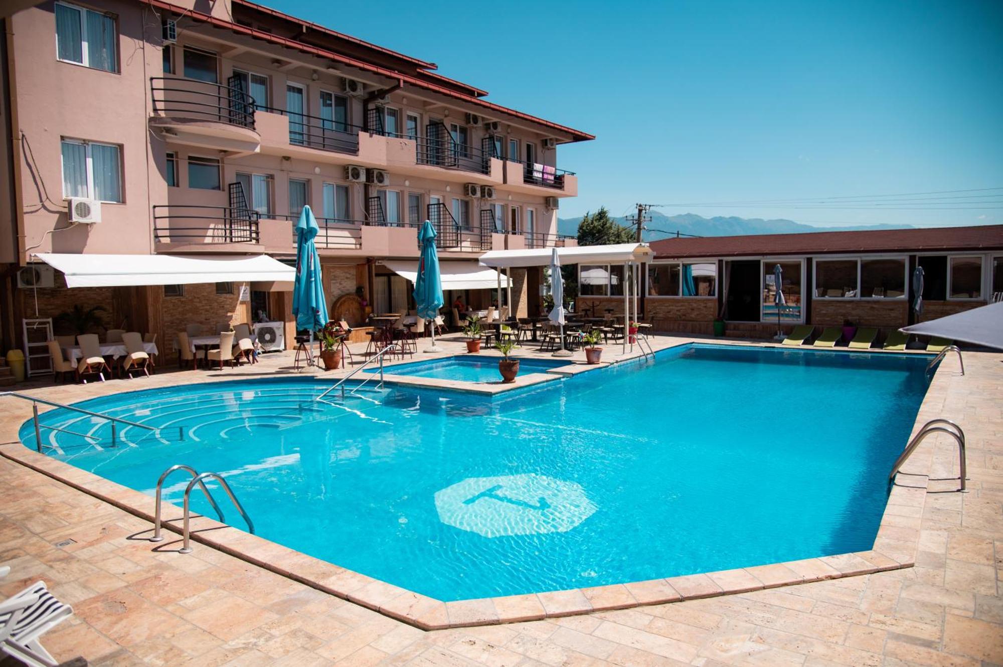 Hotel Istatov Nov Dojran ภายนอก รูปภาพ