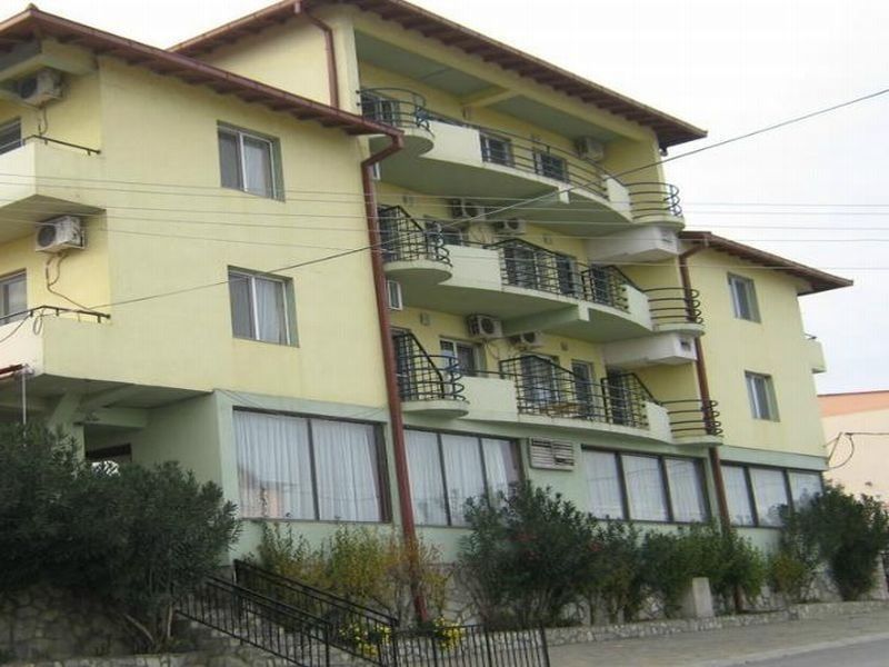 Hotel Istatov Nov Dojran ภายนอก รูปภาพ