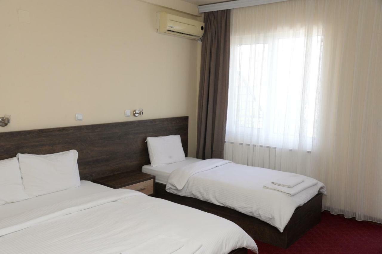 Hotel Istatov Nov Dojran ภายนอก รูปภาพ