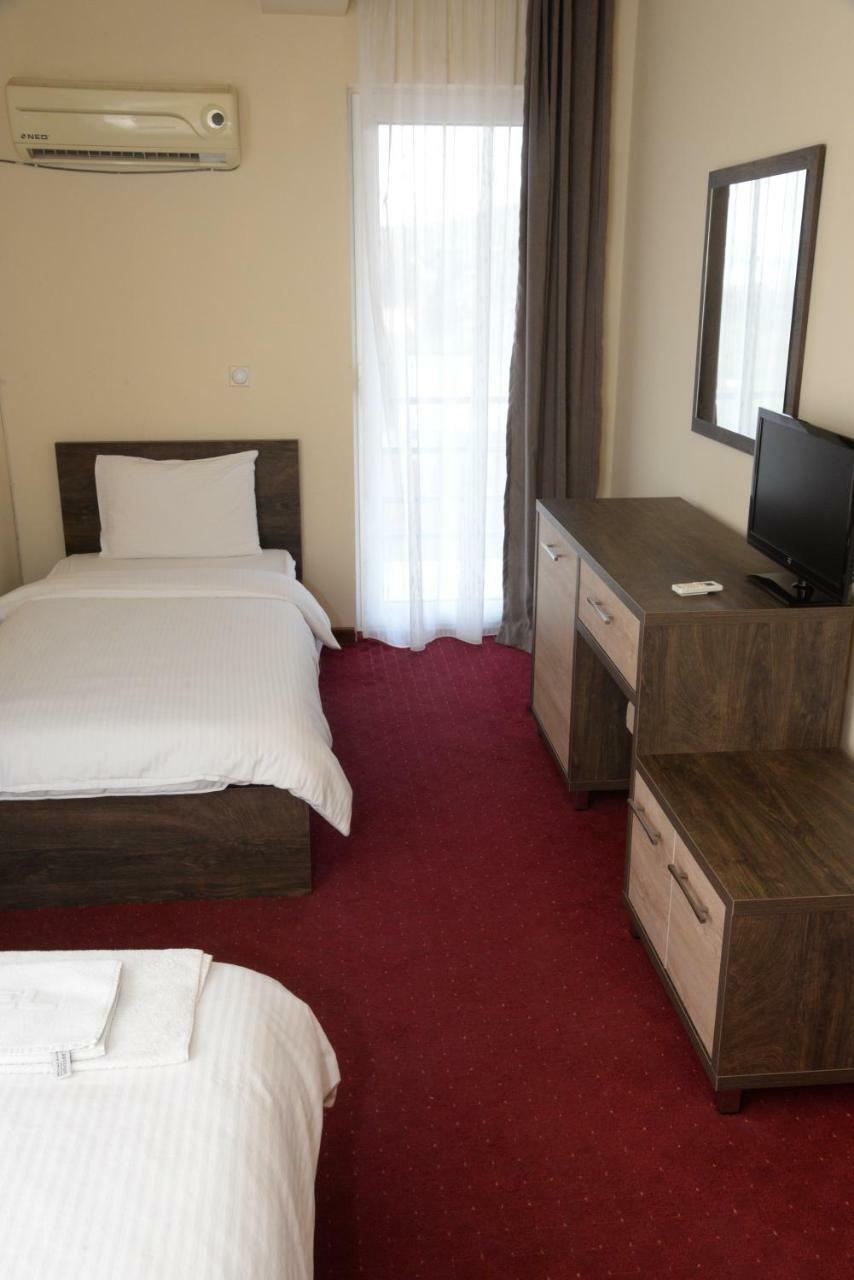 Hotel Istatov Nov Dojran ภายนอก รูปภาพ
